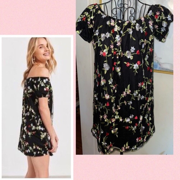 KIMCHI BLUE BLACK EMBROIDERED LACE COVERED MINI DRESS~ON OR OFF SHOULDERS~SMALL - Picture 1 of 5